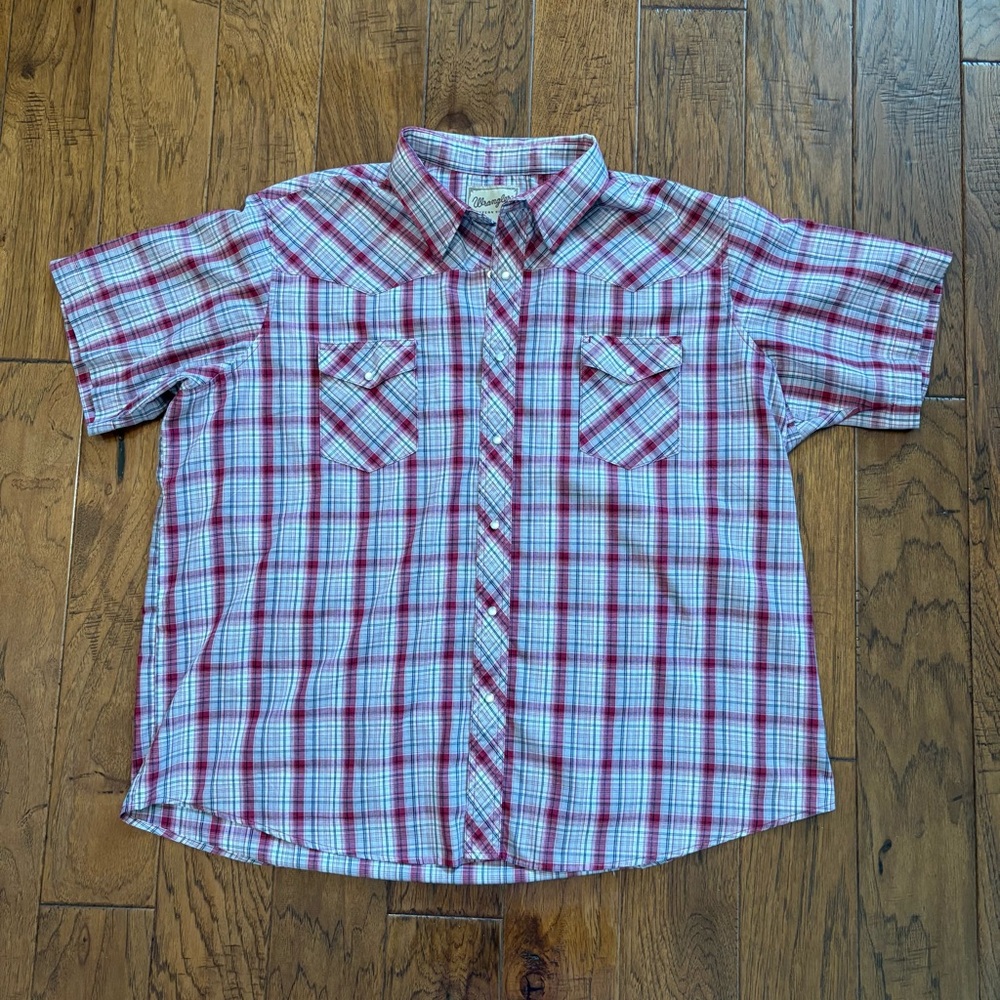 Wrangler western shirt Men’s Short-Sleeve Plaid Button-Down Shirt - Red & White